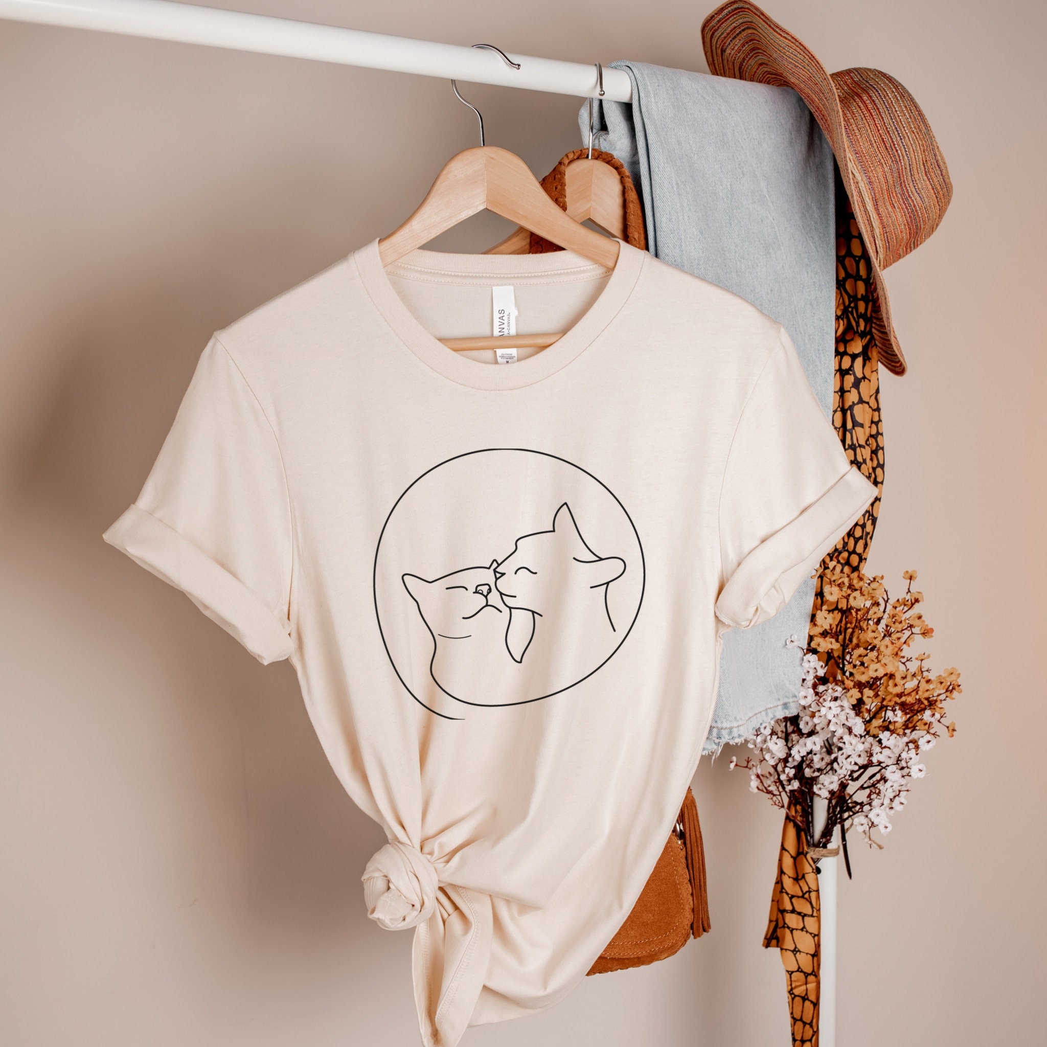 Vintage Cat Shirt for Women Kitten Tshirt Cute Cats Shirt Minimalist Cat Shirts Boho Cat Tee Shirt Aesthetic Shirts Gift for Cat Lover Women