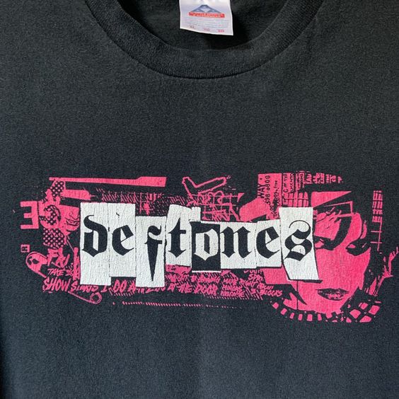 vintage graphic deftones t-shirt, Shirt Outfit Idea